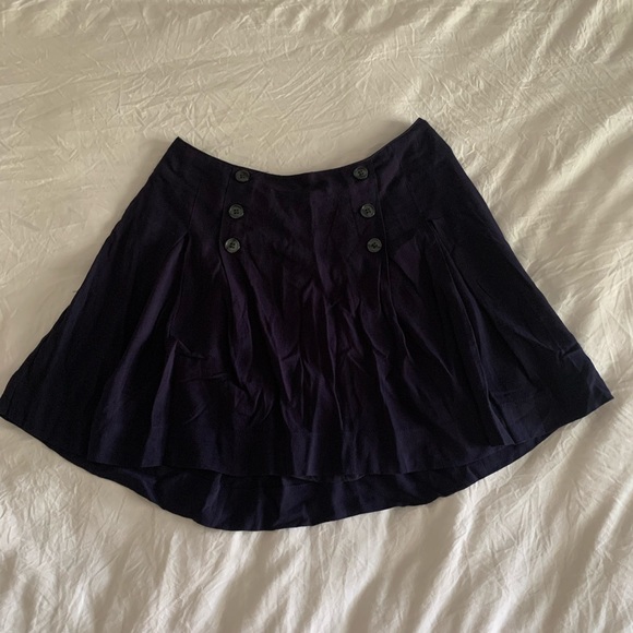 skirt with buttons - Picture 2 of 3